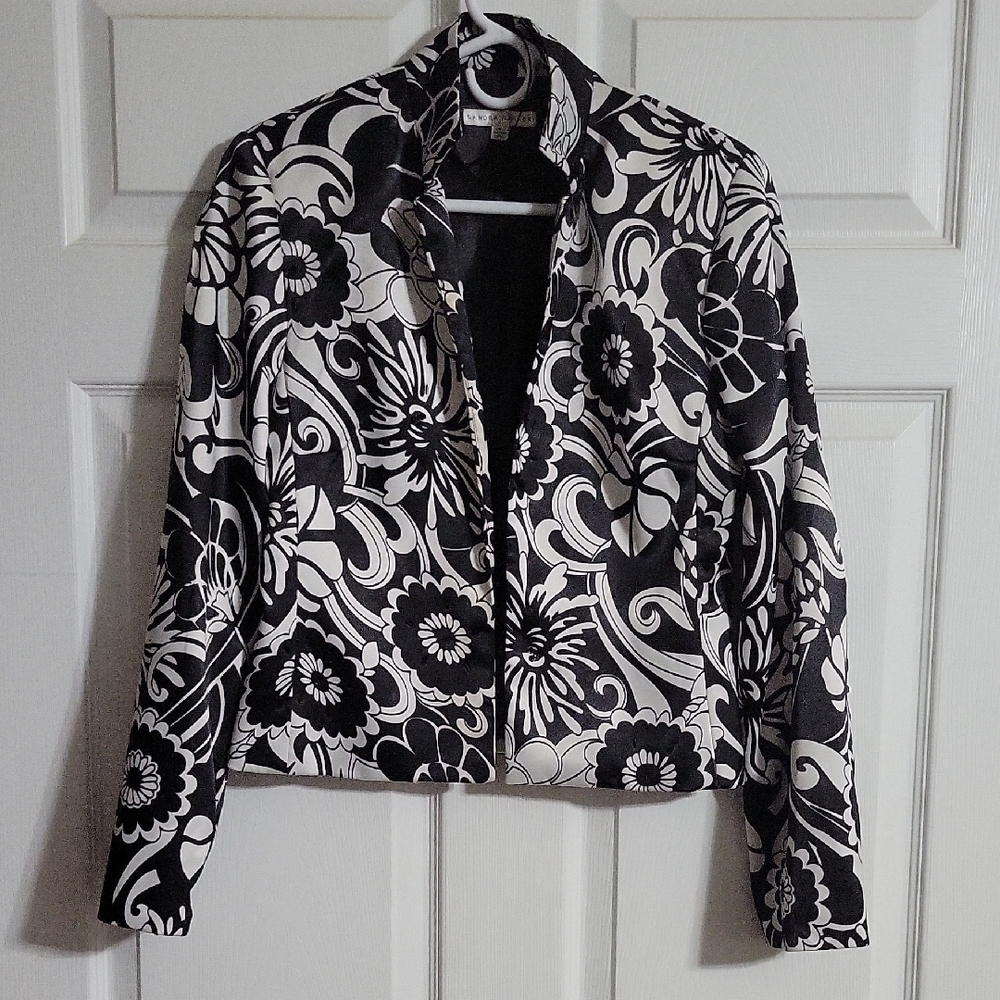 Vintage Sandra Darren Black & White Beaded Floral Cropped Blazer Jacket | Size 4